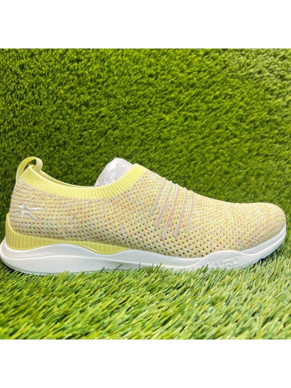 Kuru Stride Women Size 10.5 Yellow White Athletic Walking Slip On Shoes Sneakers